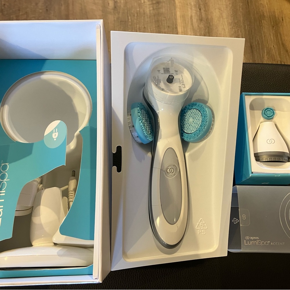 Nu Skin ageLOC Lumi Spa Facial Cleansing system with gentle head & accent head